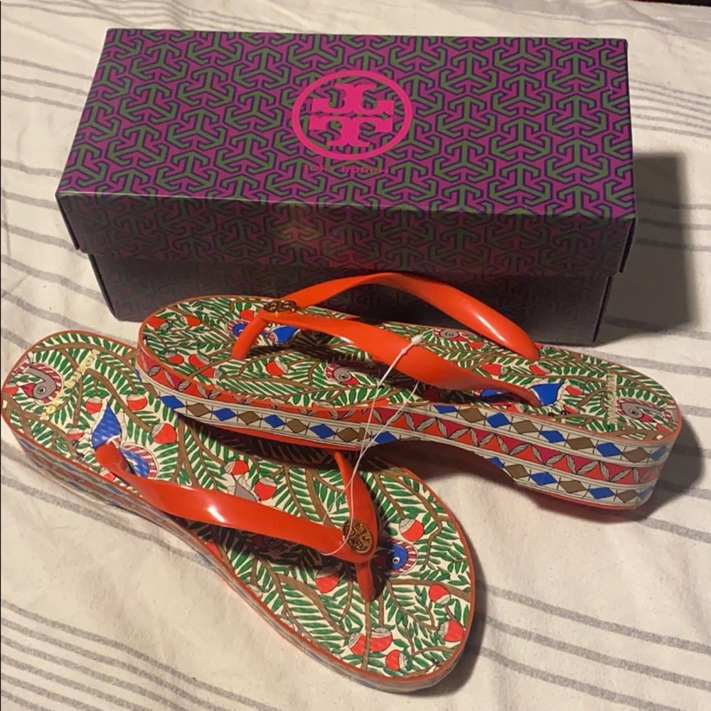 NWT Tory Burch wedge flip flops